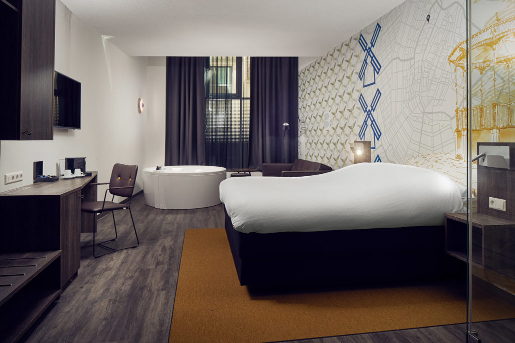 Inntel Hotels Amsterdam Centre - Suite Overview