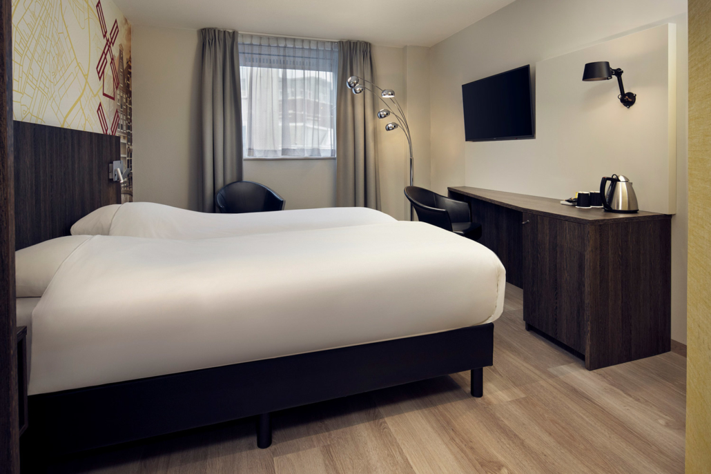 Inntel Hotels Amsterdam Centre City Twin Room Overview